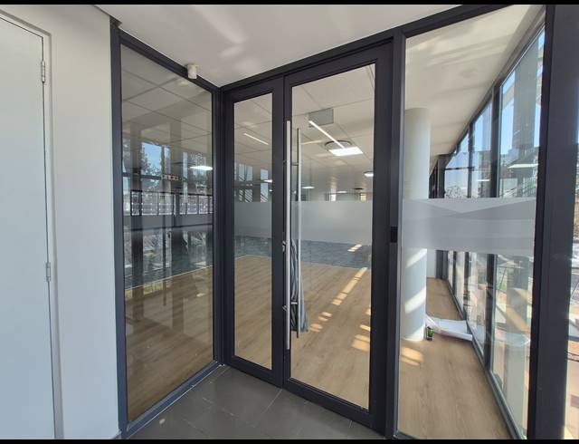 282M² OFFICE TO LET IN WOODMEAD